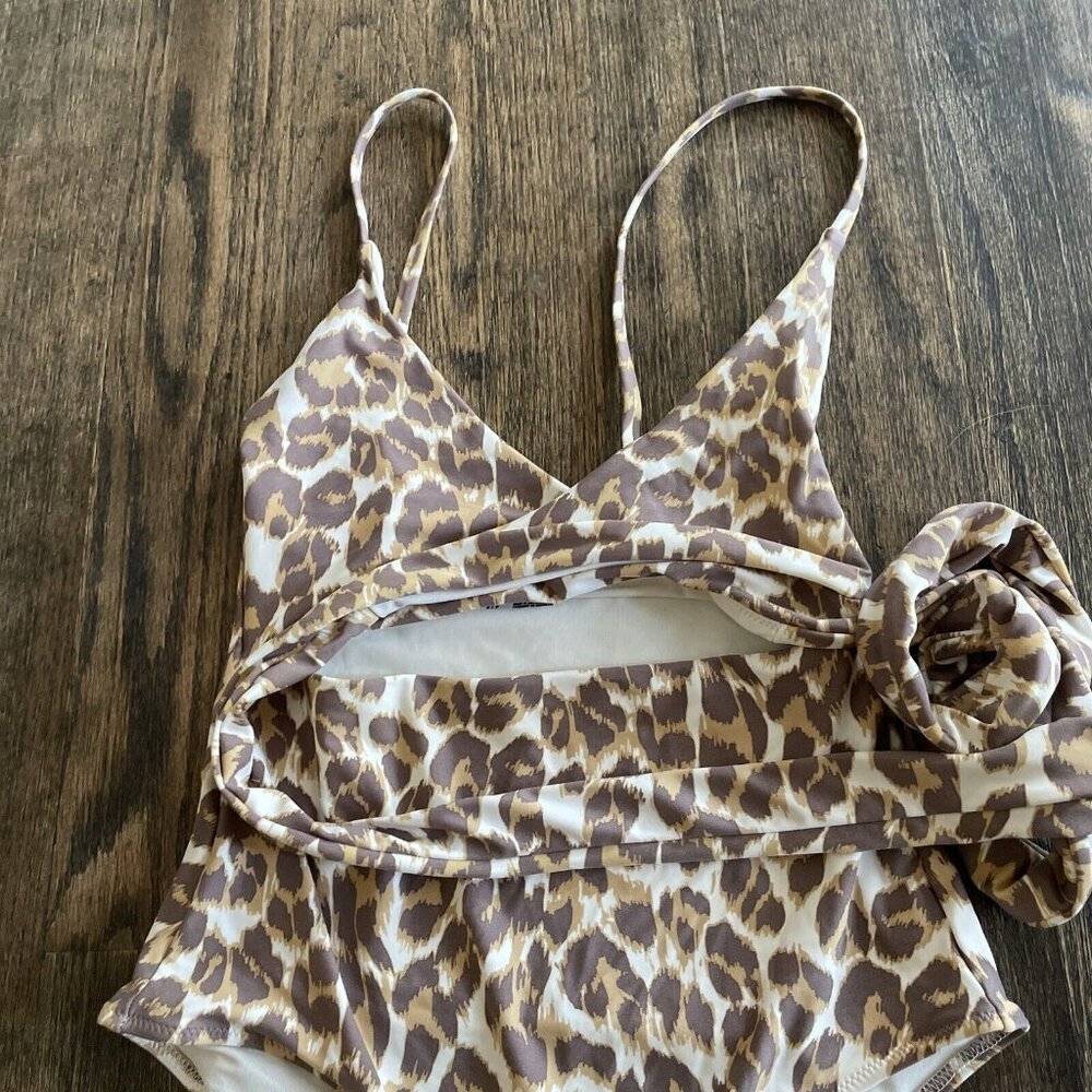 Aerie Women's Cheetah Leopard Wrap One Piece Bathing Suit Size Small - Picture 3 of 7
